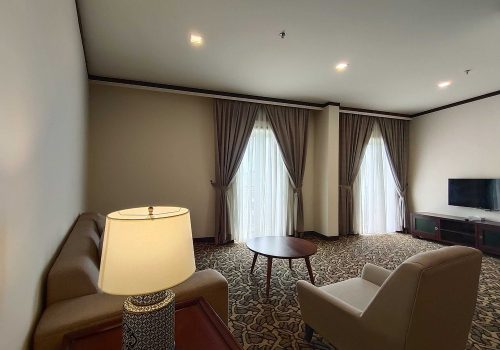 filter: 0; fileterIntensity: 0.0; filterMask: 0; module:1facing:0; 
hw-remosaic: 0; 
touch: (-1.0, -1.0); 
modeInfo: ; 
sceneMode: Hdr; 
cct_value: 4539; 
AI_Scene: (-1, -1); 
aec_lux: 193.5379; 
hist255: 0.0; 
hist252~255: 0.0; 
hist0~15: 0.0;